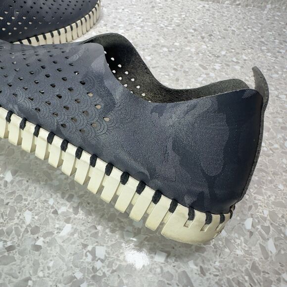 Ilse Jacobsen Tulip Shoes Women’s 10 Navy Blue Slip On Perforated Flats‎ Comfort - Picture 10 of 13